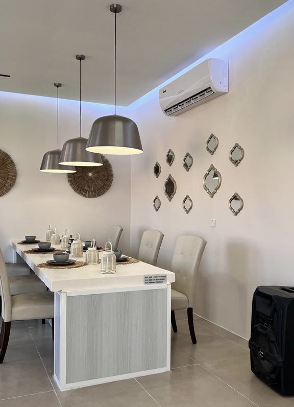 LODGE-ADH-695 - Image 4